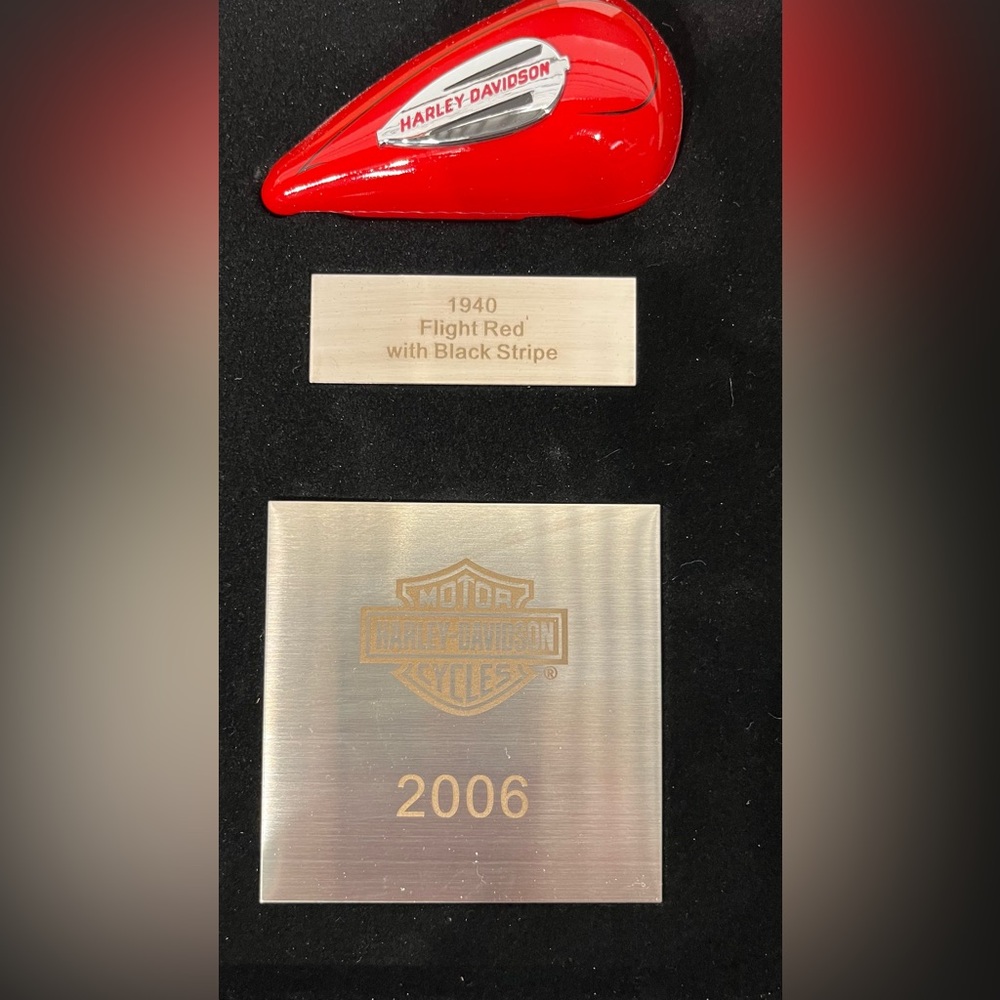 Harley Davidson 2006 Collectible Tank Set - Picture 6 of 7
